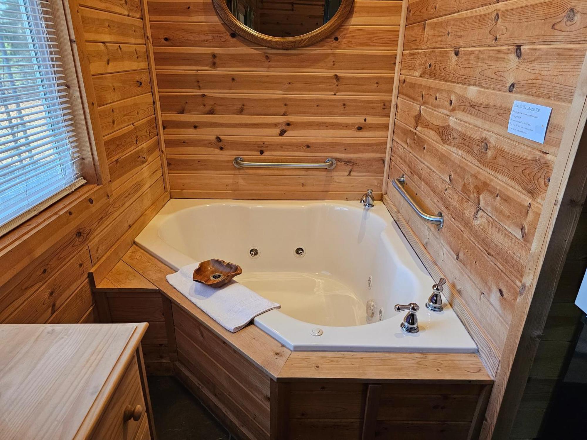 5 Min To Beaver Lake-King Bed-Fire Pit-Jetted Tub #4 Eureka Springs Eksteriør billede