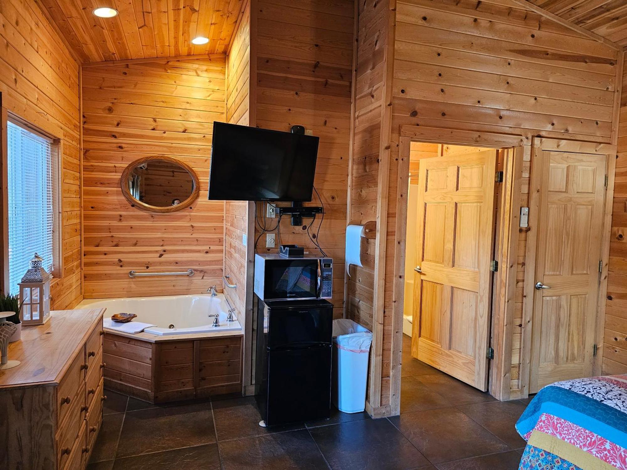 5 Min To Beaver Lake-King Bed-Fire Pit-Jetted Tub #4 Eureka Springs Eksteriør billede